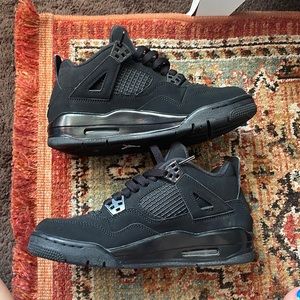 black cat 4s 7.5